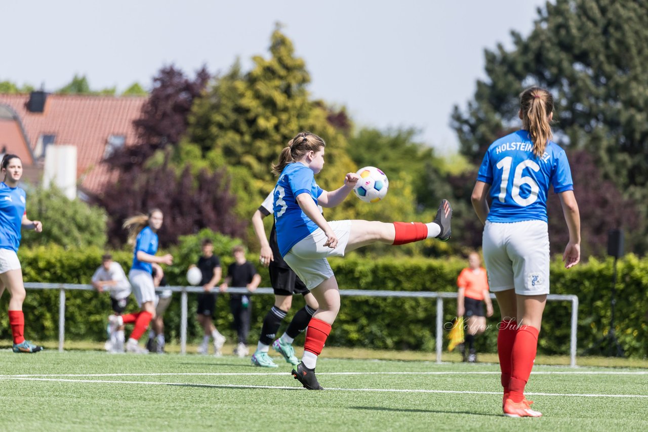 Bild 242 - wBJ SH-Pokalfinale  Holstein-Kiel - SV Viktoria : Ergebnis: 1:0